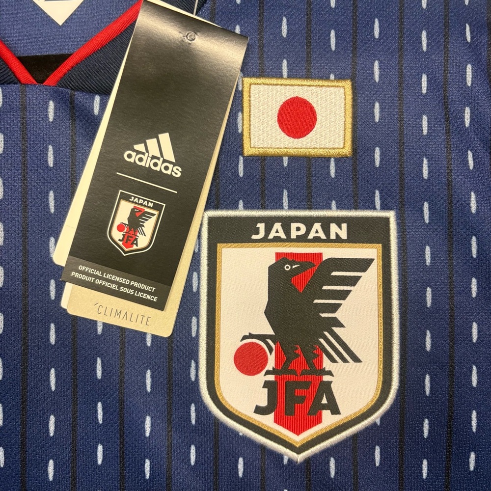 Adidas Japan 2018 World Cup Home Jersey Size S NWT - Picture 4 of 7
